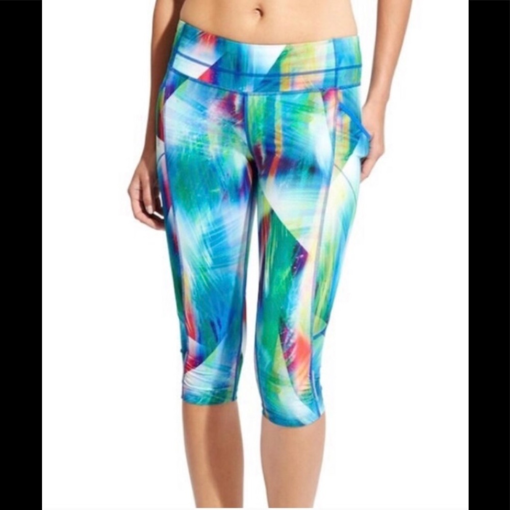 Athleta Tropea Dobby Be Free Knicker Crops size small
